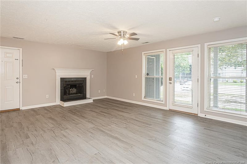 1820 Sardonyx Rd, Fayetteville, NC 28303
