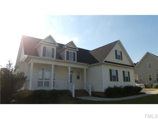 1821 Ferrell Meadows Dr, Zebulon, NC 27597