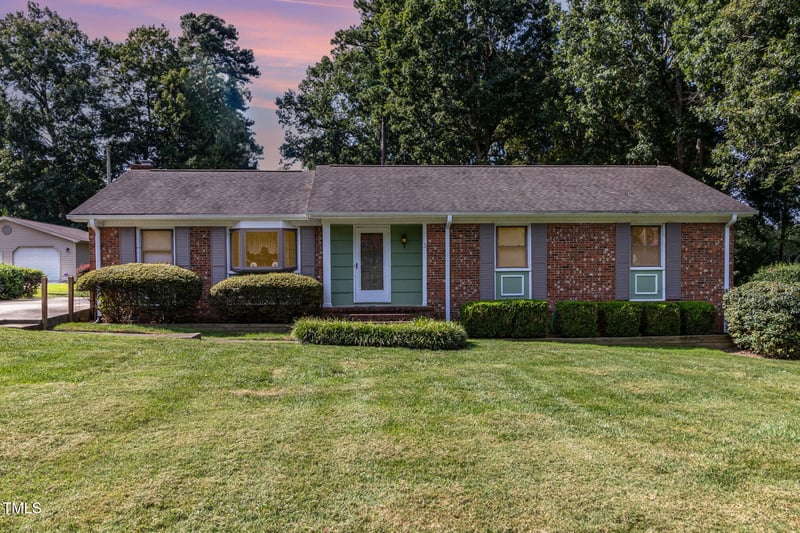 1821 Hideaway Ln, Durham, NC 27712