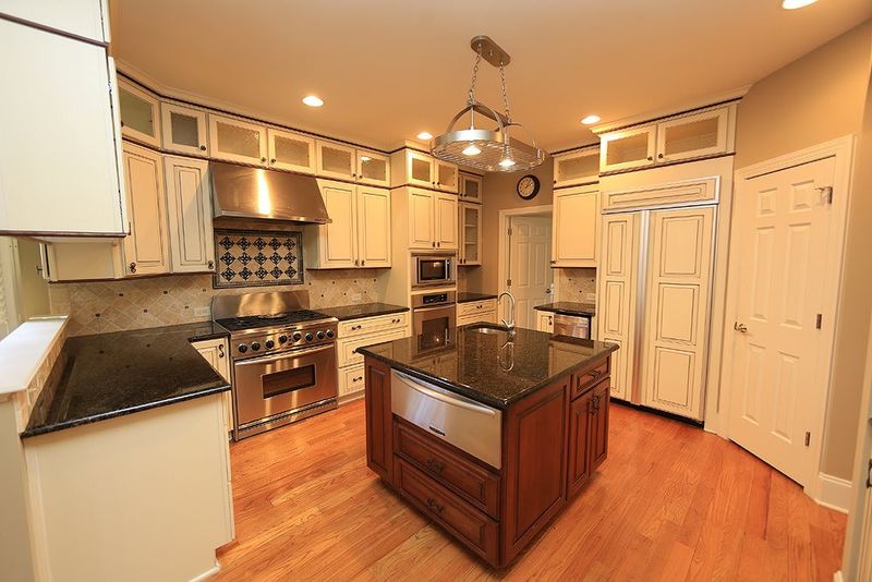 1821 Torrington St, Raleigh, NC 27615