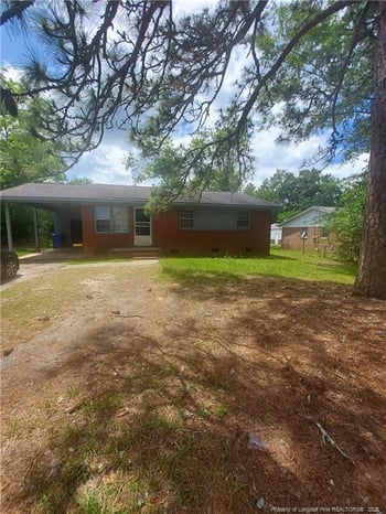 1822 Camelot Dr, Fayetteville, NC 28304