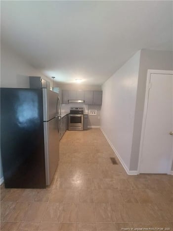 1822 Camelot Dr, Fayetteville, NC 28304