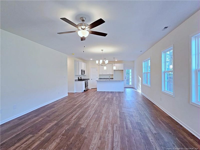 1822 Fordham Dr, Fayetteville, NC 28304