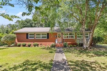 1822 Manteo St, Fayetteville, NC 28303