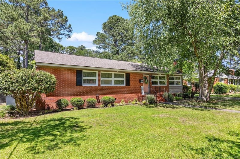1822 Manteo St, Fayetteville, NC 28303