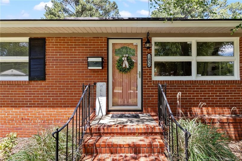 1822 Manteo St, Fayetteville, NC 28303