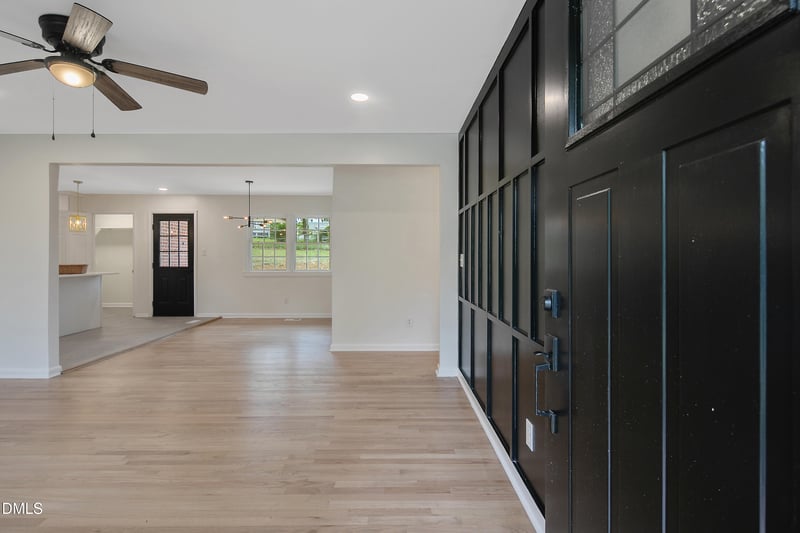 1823 Cascade St, Fayetteville, NC 28301