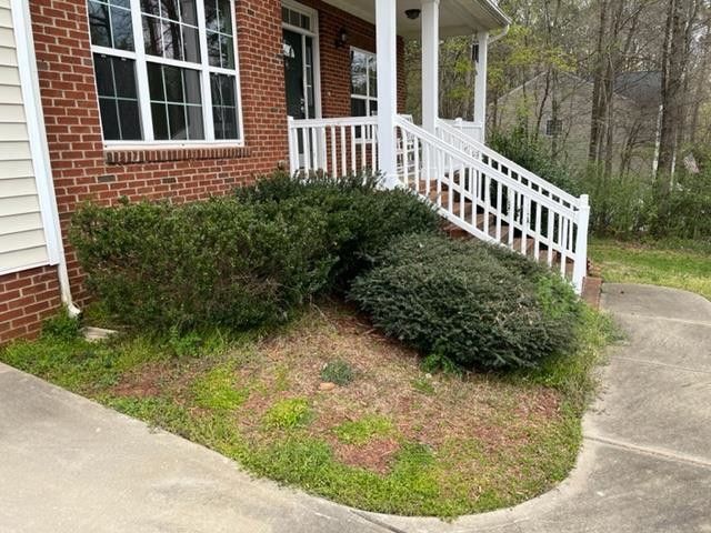 1823 Haw Village Dr, Graham, NC 27253