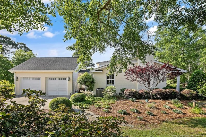 1823 Notre Dame Pl, Fayetteville, NC 28304