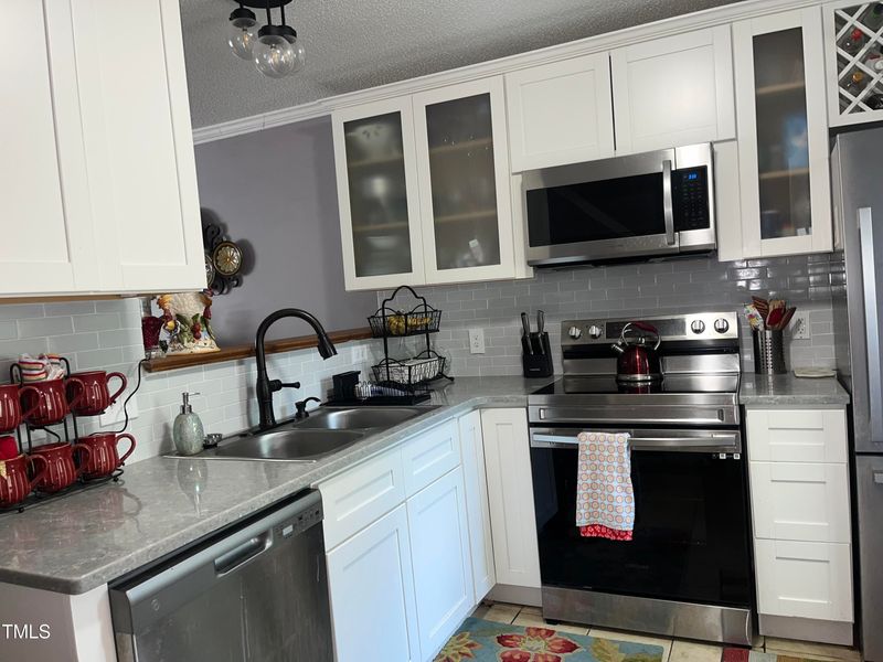 1823 Vintage Rd, Raleigh, NC 27610
