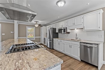 1824 Rivergate Rd, Fayetteville, NC 28304