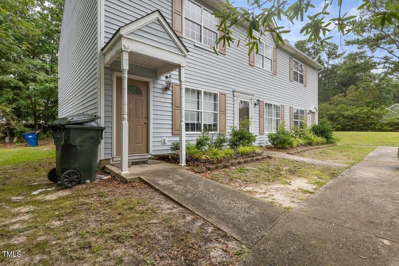 1824 Vintage Rd, Raleigh, NC 27610