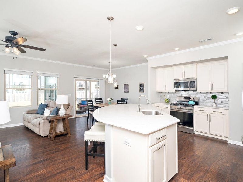 1825 Birdhouse Ln, Wake Forest, NC 27587