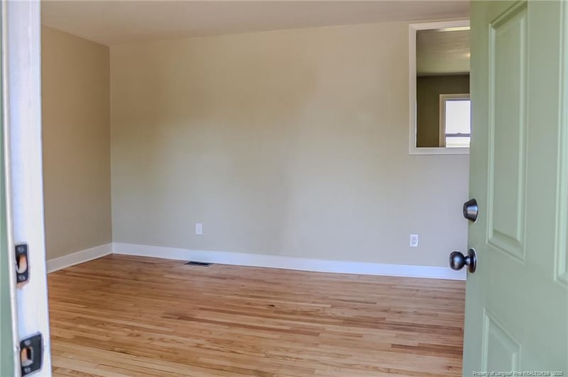 1825 Camelot Dr, Fayetteville, NC 28304