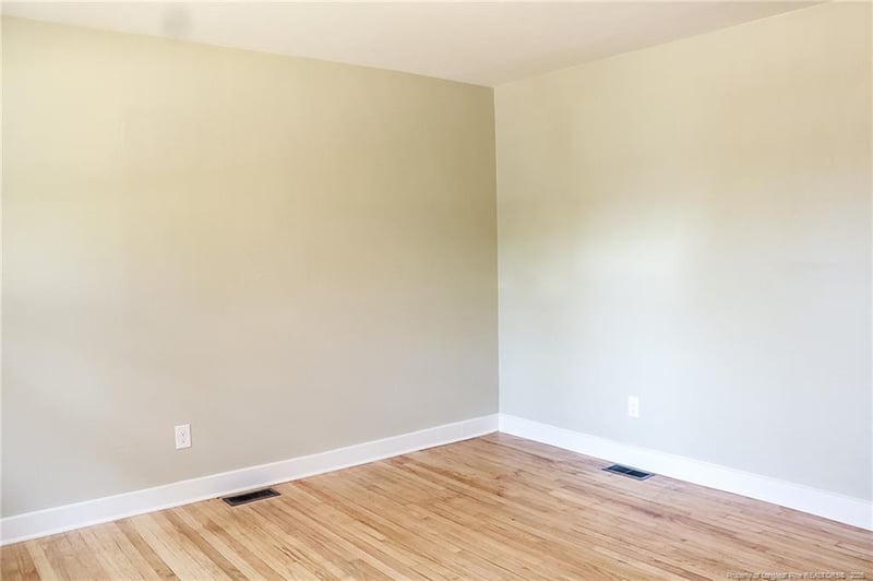 1825 Camelot Dr, Fayetteville, NC 28304