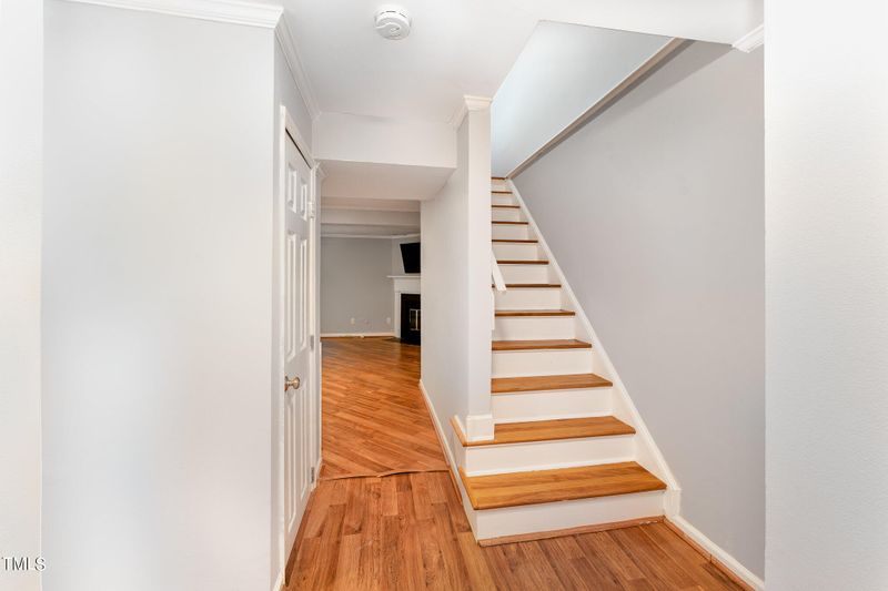 1825 Fox Sterling Dr, Raleigh, NC 27606