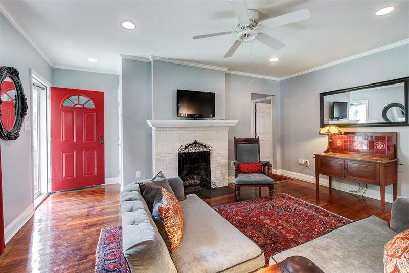 1825 Northgate St, Durham, NC 27704
