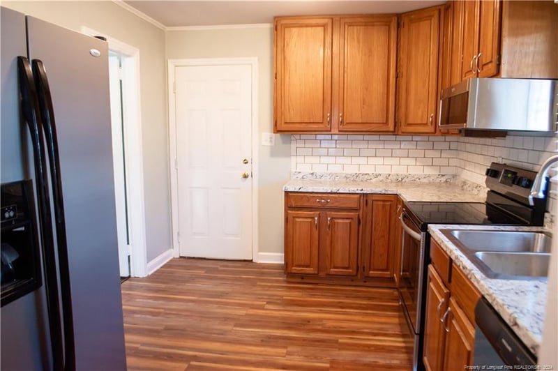 1825 Seabrook Rd, Fayetteville, NC 28301