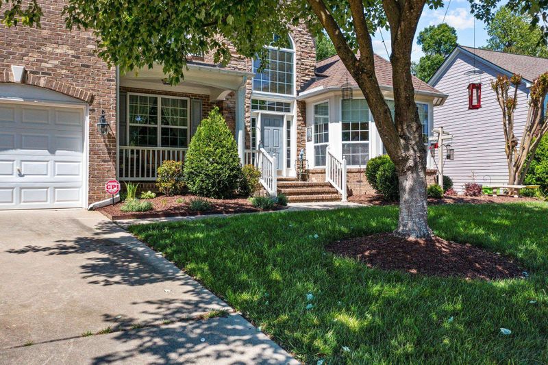1825 Wescott Dr, Raleigh, NC 27614