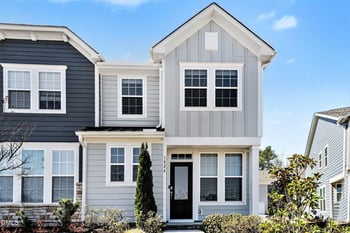 1826 Grassy Falls Ln, Wendell, NC 27591