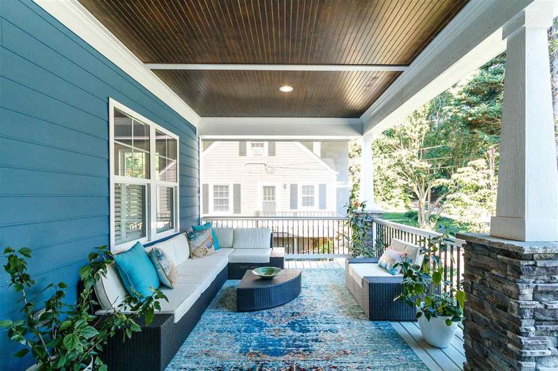 1827 Arlington St, Raleigh, NC 27608
