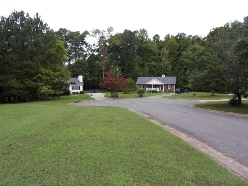 1827 Grady Dr, Durham, NC 27712