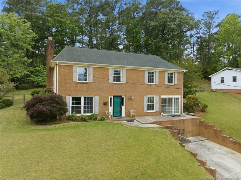 1827 Spruce St, Fayetteville, NC 28303