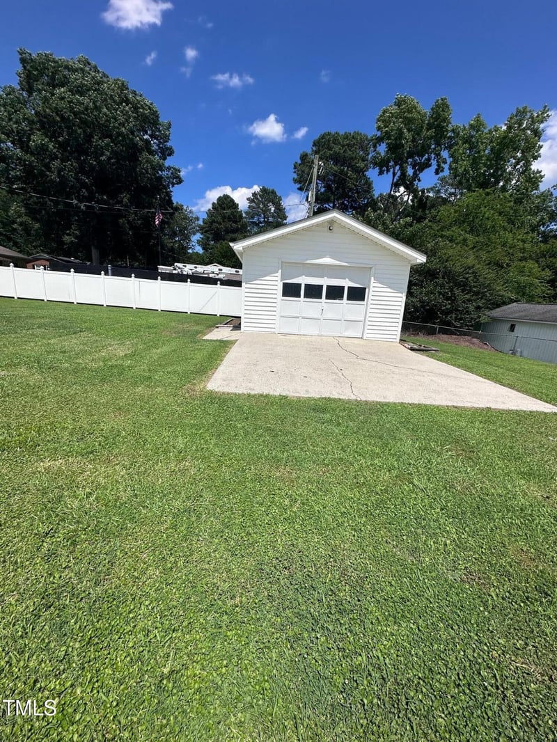 1828 Fletchers Chapel Rd, Durham, NC 27703