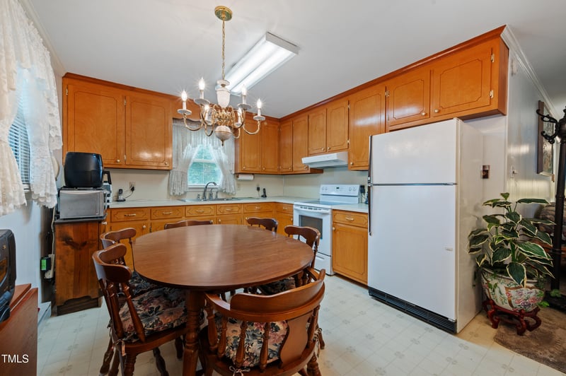 1828 Fletchers Chapel Rd, Durham, NC 27703