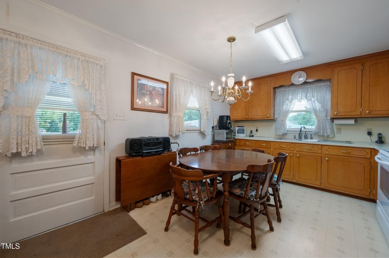 1828 Fletchers Chapel Rd, Durham, NC 27703
