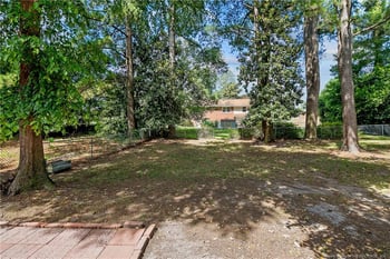 1828 Notre Dame Pl, Fayetteville, NC 28304