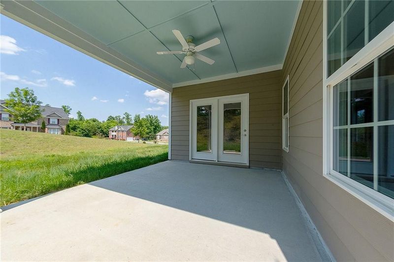1828 Riverwalk Dr #36, Graham, NC 27253