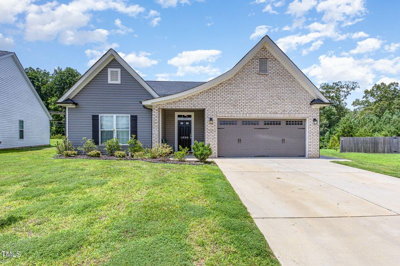 1828 Wellspring Ct, Graham, NC 27253