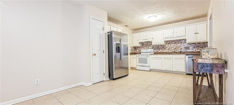 1829 Swann St, Fayetteville, NC 28303