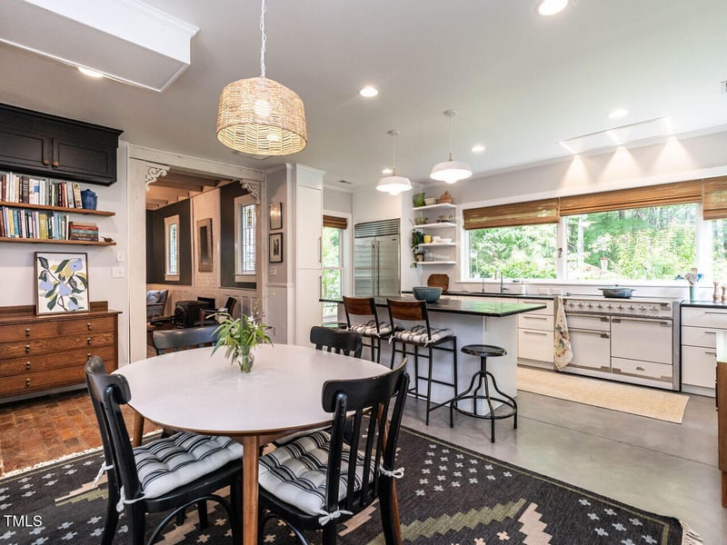 183 Birnamwood Dr, Chapel Hill, NC 27516