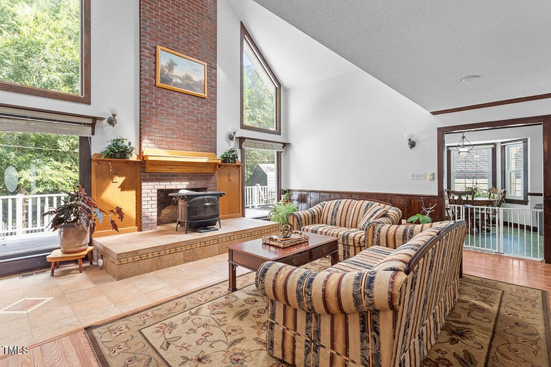 183 Lake Eva Marie Dr, Raleigh, NC 27603