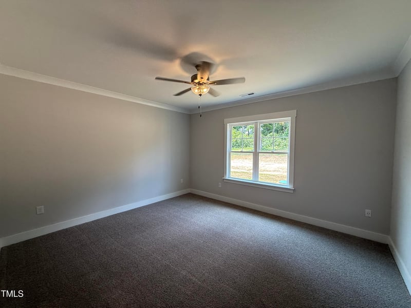 183 Tee Dr, Selma, NC 27576