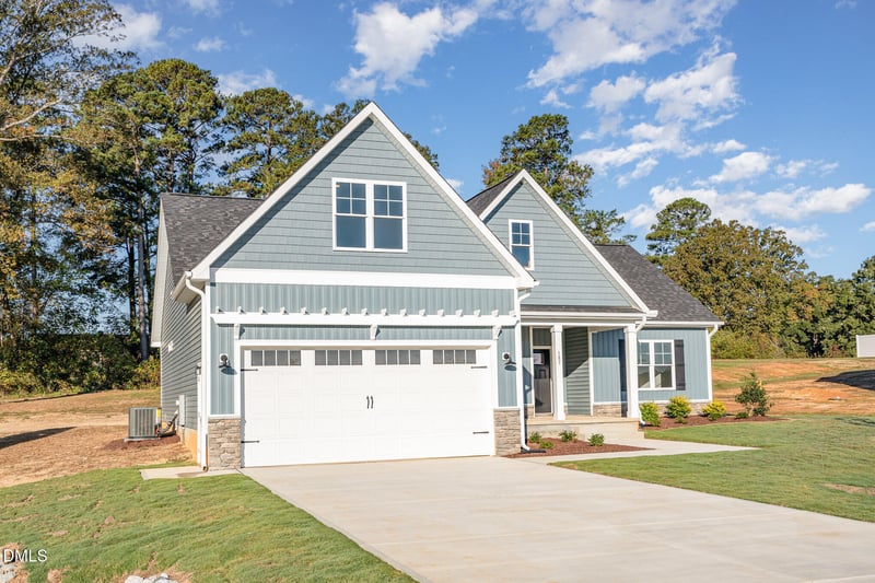 183 Tee Dr, Selma, NC 27576