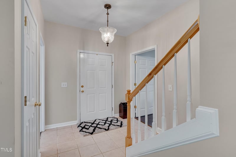 1831 Birmingham Dr, Hillsborough, NC 27278