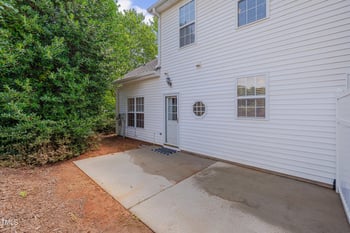 1831 Birmingham Dr, Hillsborough, NC 27278