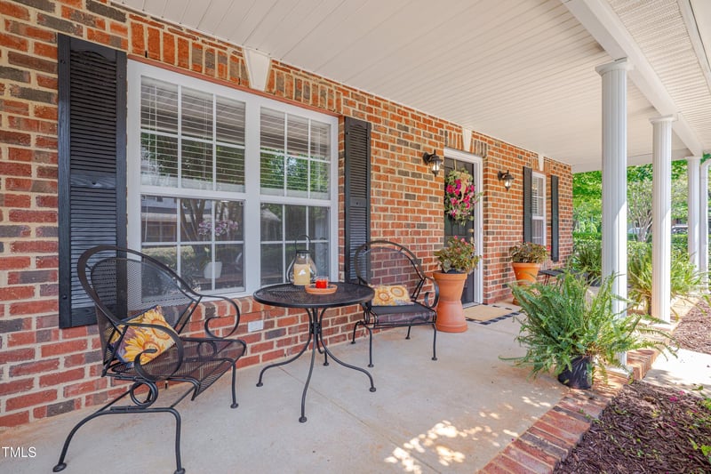 1831 Birmingham Dr, Hillsborough, NC 27278