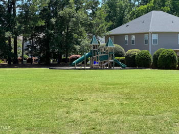 1831 Devonridge Dr, Fuquay Varina, NC 27526