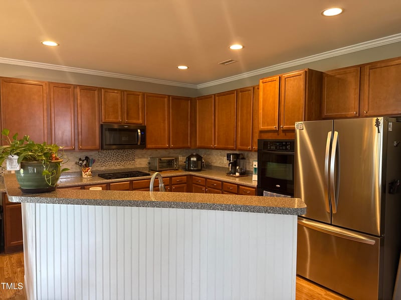 1831 Devonridge Dr, Fuquay Varina, NC 27526