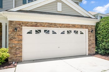 1831 Devonridge Dr, Fuquay Varina, NC 27526