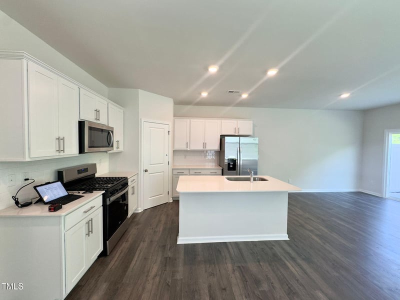 1831 Hinesley Dr, Durham, NC 27703