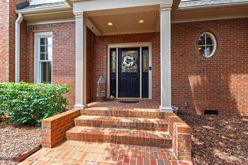 1831 Middlebrook Dr, Raleigh, NC 27615