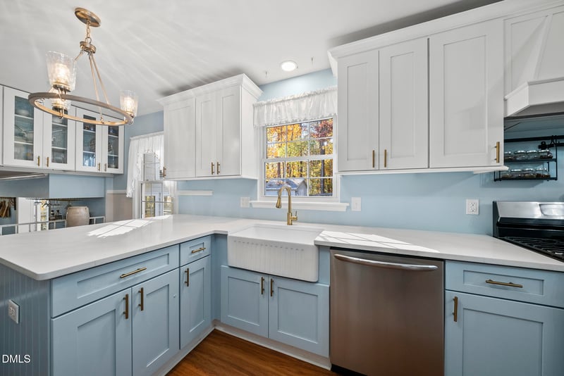 1832 Sutphin Dr, Sanford, NC 27330