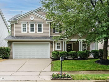 1833 Creek Oak Cir, Fuquay Varina, NC 27526