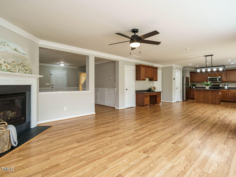 1833 Creek Oak Cir, Fuquay Varina, NC 27526