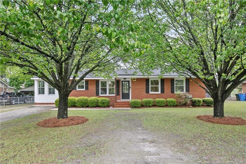1833 Faber St, Fayetteville, NC 28304